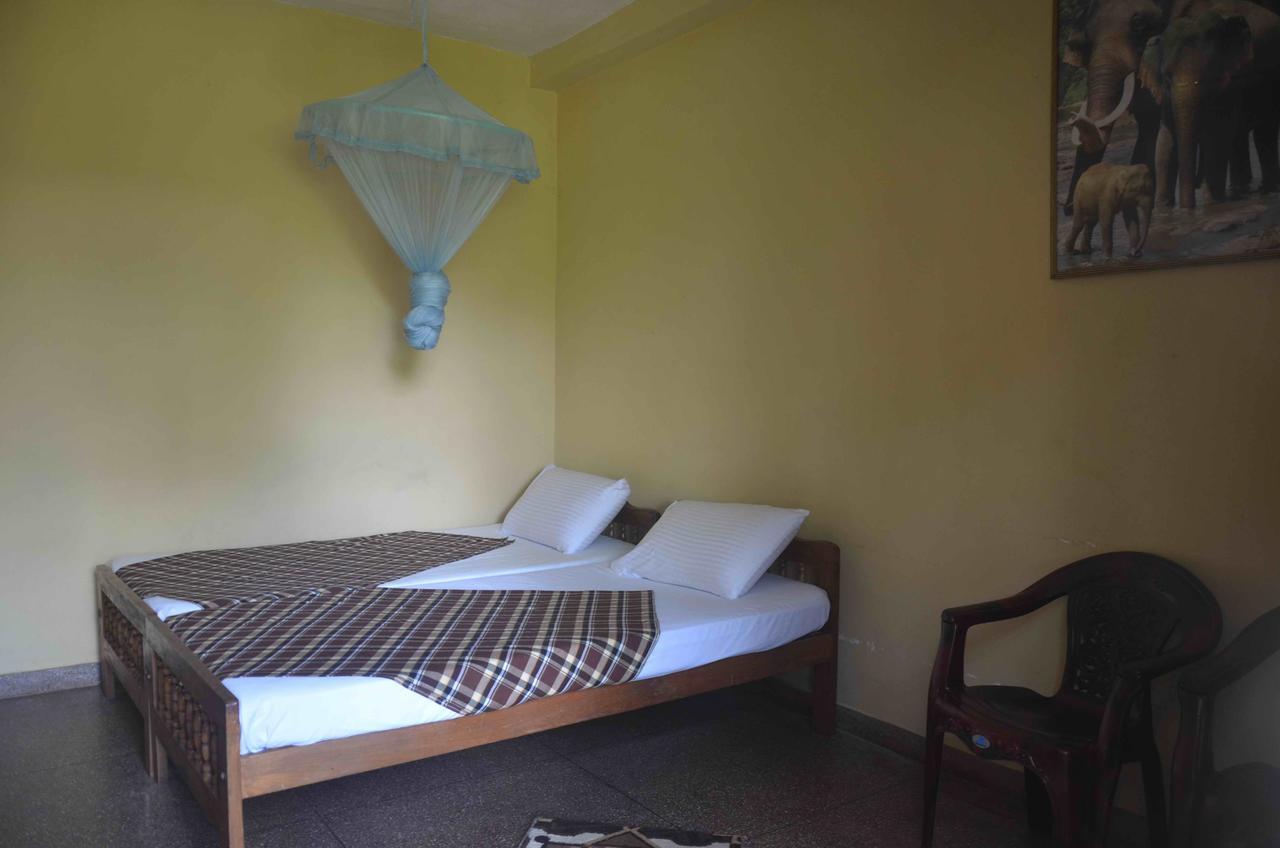 Lake View The Tourist Guest House Anuradhapura Εξωτερικό φωτογραφία