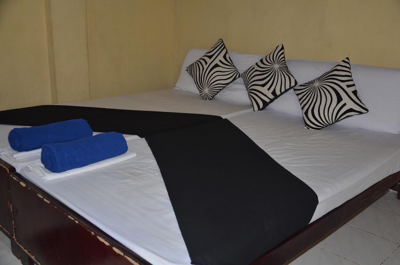 Lake View The Tourist Guest House Anuradhapura Εξωτερικό φωτογραφία