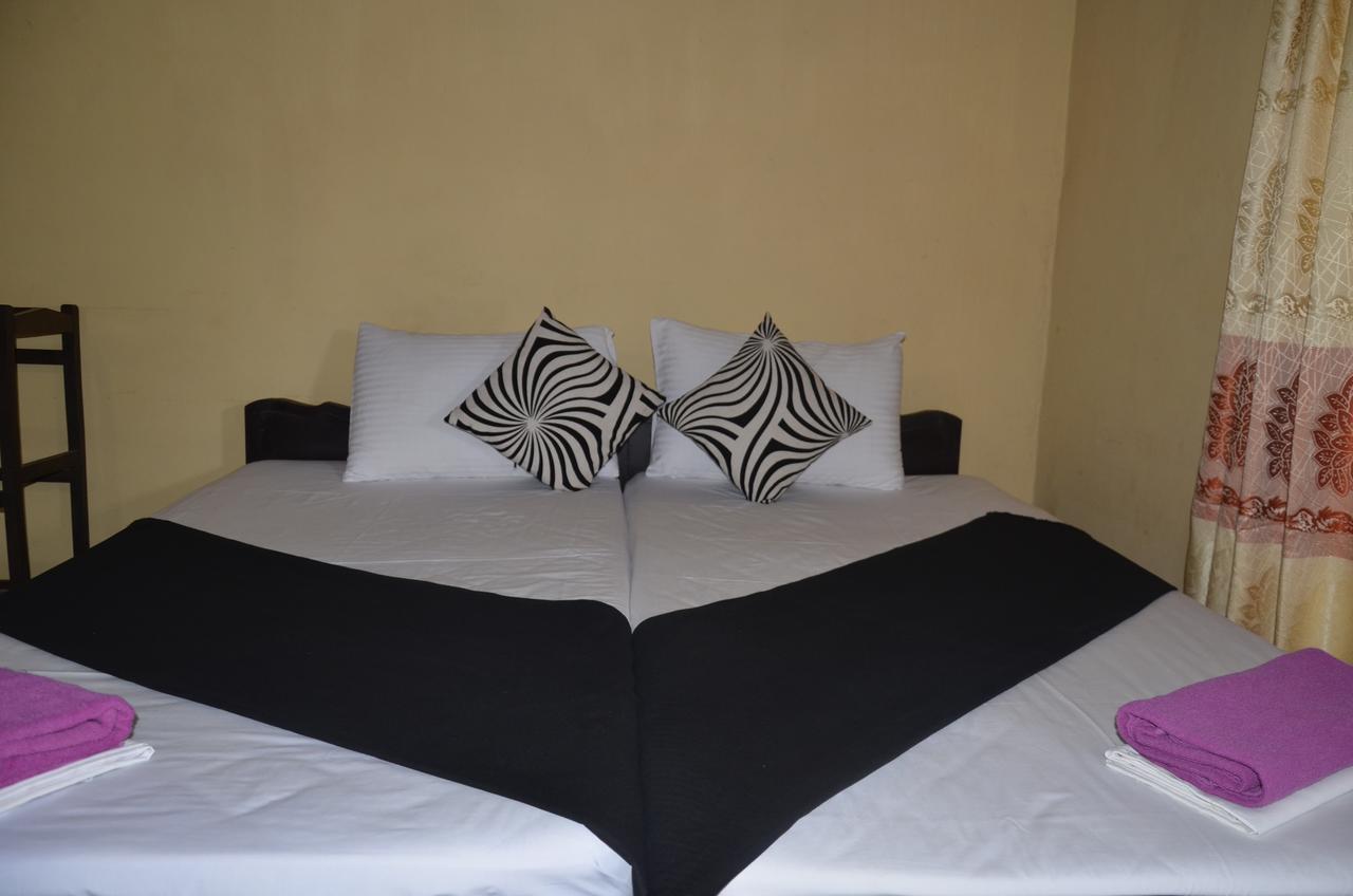 Lake View The Tourist Guest House Anuradhapura Εξωτερικό φωτογραφία